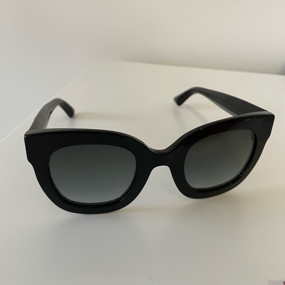 Gucci women’s acetate sunglasses (GUCCI
GG0208S) - Picture 6 of 6